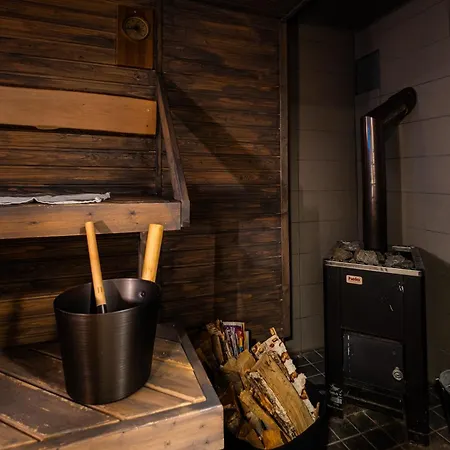 Guest With Authentic Finnish Wooden Sauna, 10 Min Drive From The Airport דירה *
